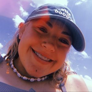 Meet your Posher, Abby